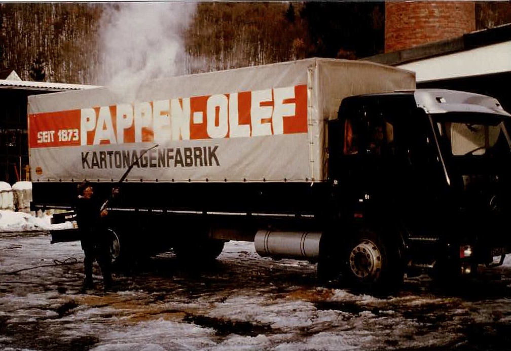 Historischer Lastwagen von Pappen Olef